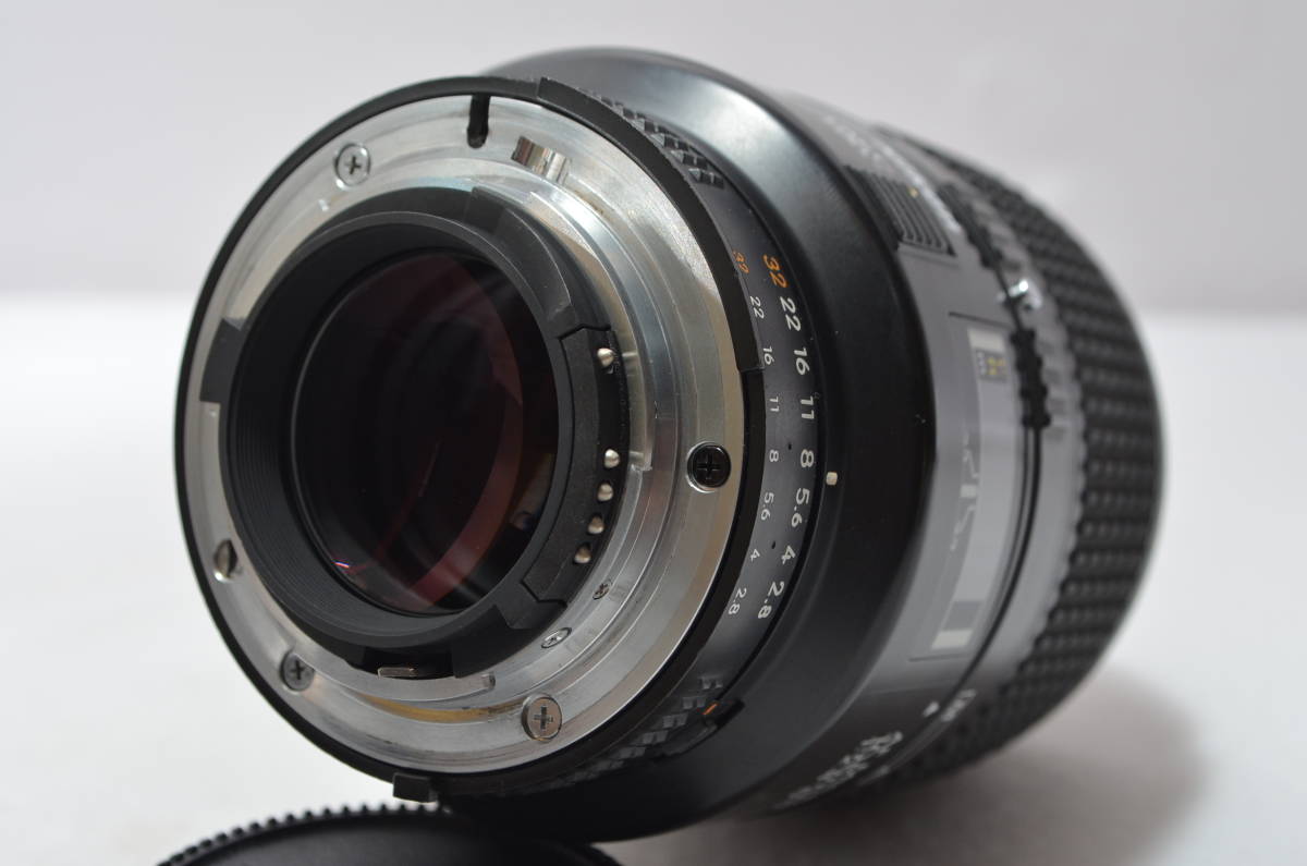 220309★良品★Nikon AF MICRO NIKKOR 105mm F2.8D_画像2