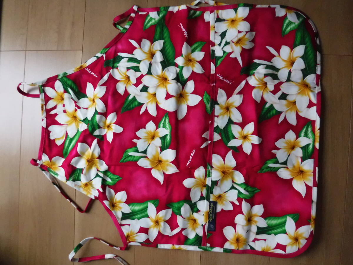 税不要特価 ハワイ購入 MADE IN HAWAII ハワイアンエプロン☆レッドピンク プルメリアたっぷり