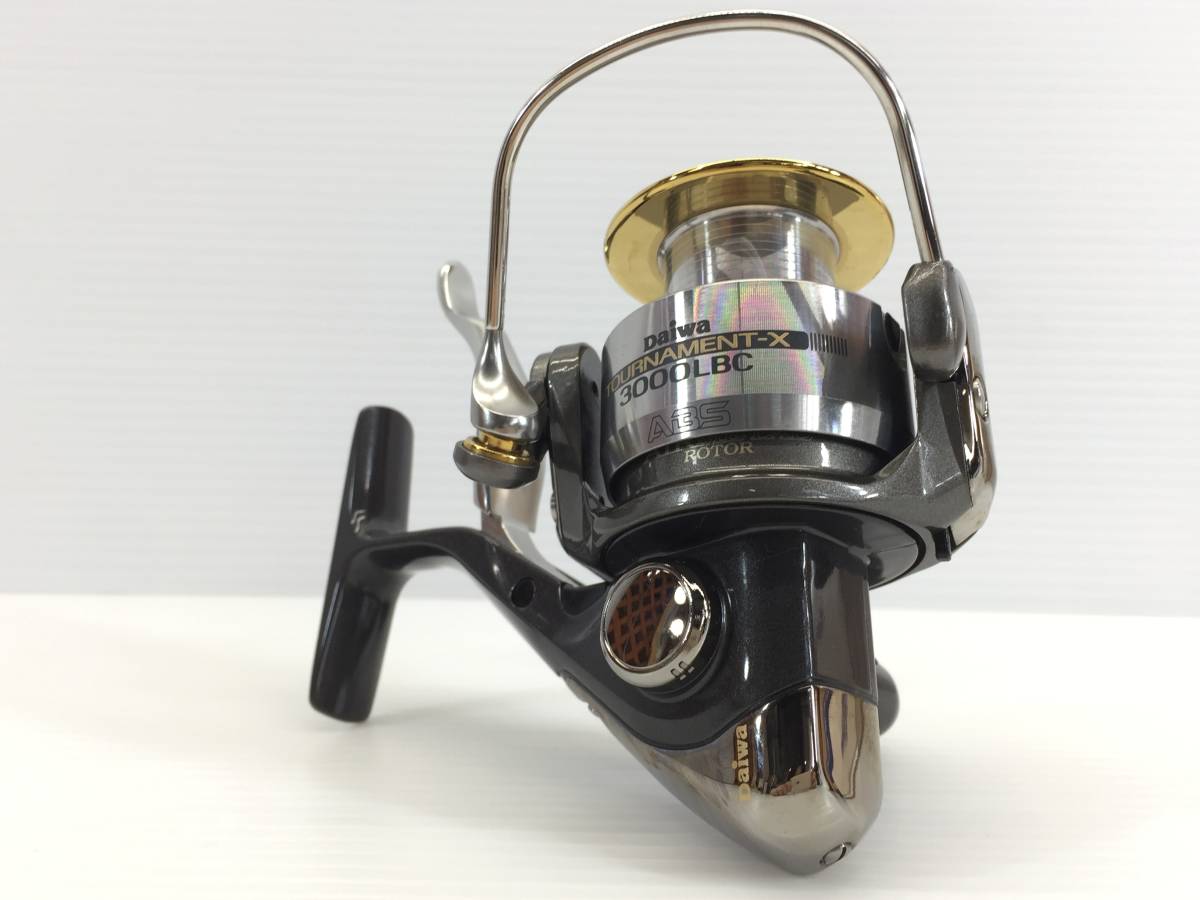 ○ DAIWA ダイワ トーナメントX 3000LBC スピニング リール ○ DAIWA ダイワ トーナメントX 3000LBC スピニング リール