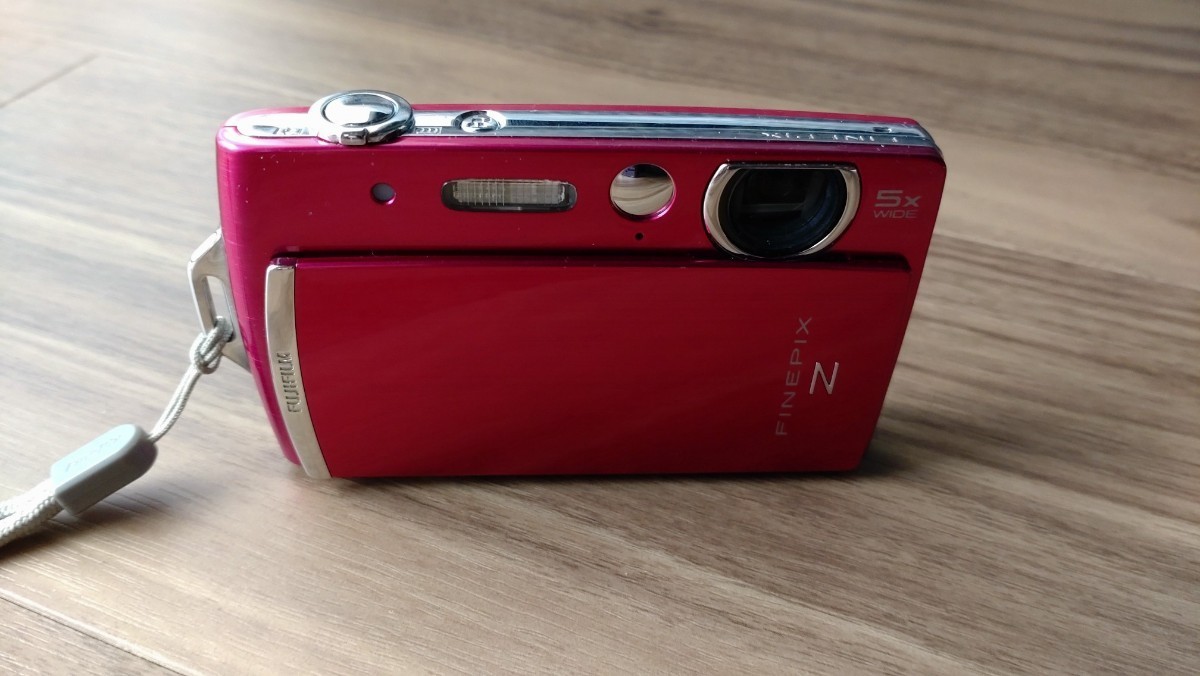 FUJIFILM FinePix Z デジタルカメラ 美品 本体 充電器 USB FUJIFILM FinePix Z デジタルカメラ 美品 本体 充電器 USB