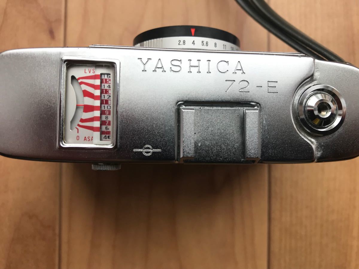 【YASHICA 72-E 】フィルムカメラ ヤシカ（説明書、ケースあり）