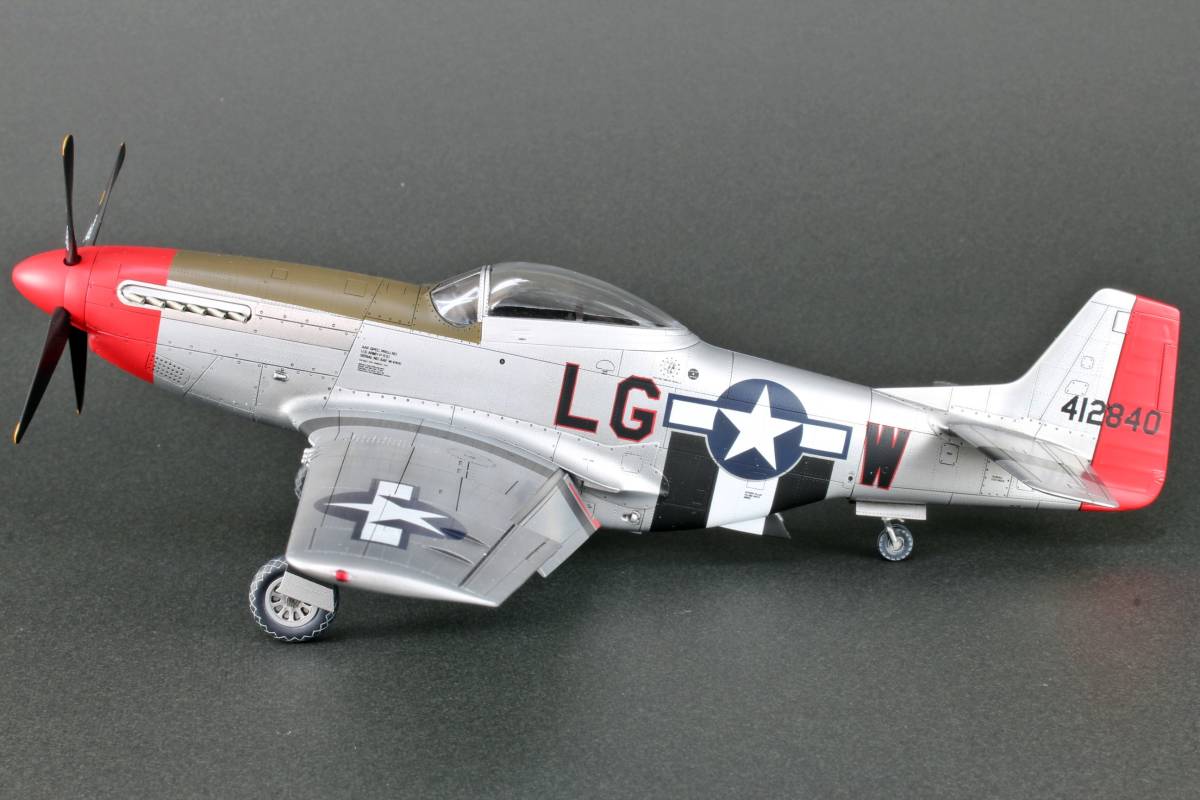 タミヤ 1/48 P-51完成品 トップガンマーヴェリック仕様 タミヤ 1/48 P-51完成品 トップガンマーヴェリック仕様