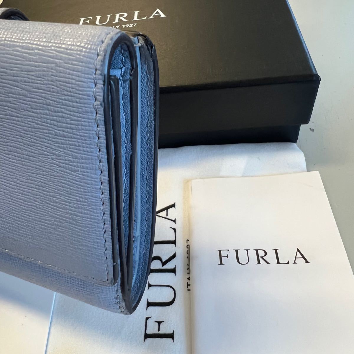 新品同様‼️ フルラ　FURLA バビロン　財布　二つ折り　折り財布