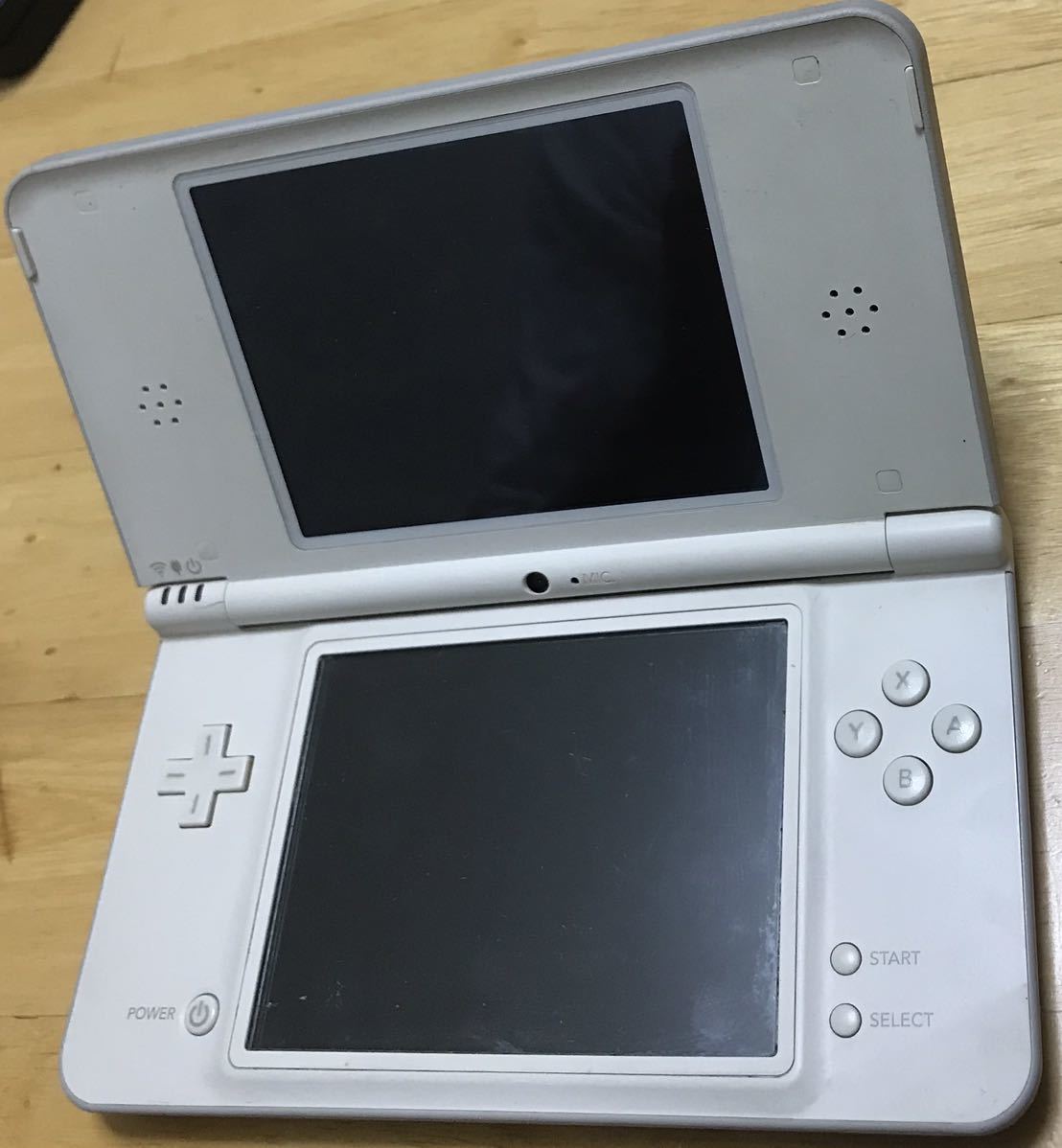 【動作確認済み】Nintendo DSi LL 任天堂 ニンテンドー　ホワイト