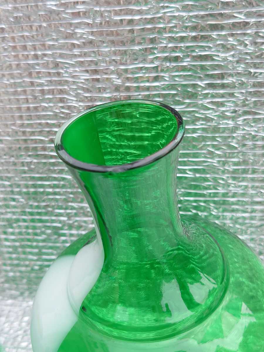 最大74 オフ 昭和レトロ 冠水瓶 緑 グリーン グラデーション ガラス 花瓶 水差し ピッチャー グラス コップ Www iwearparts Com
