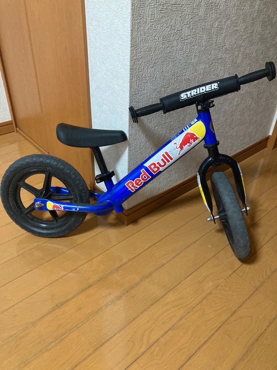 希少 レア ストライダー レッドブル 限定カラー STRIDER 希少 レア ストライダー レッドブル 限定カラー STRIDER