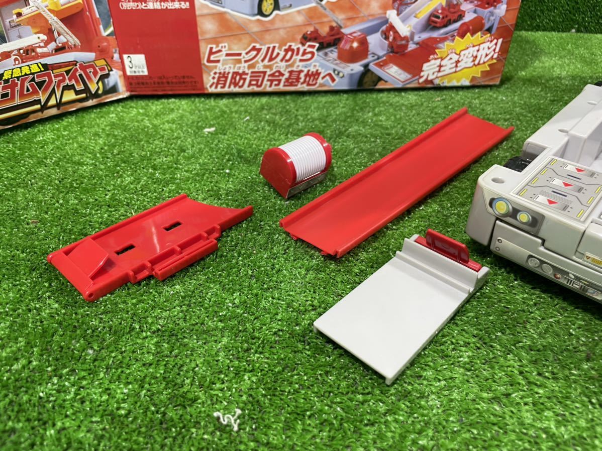 Yahoo!オークション - 4949 トミカ 緊急発進 マグナムファイヤー