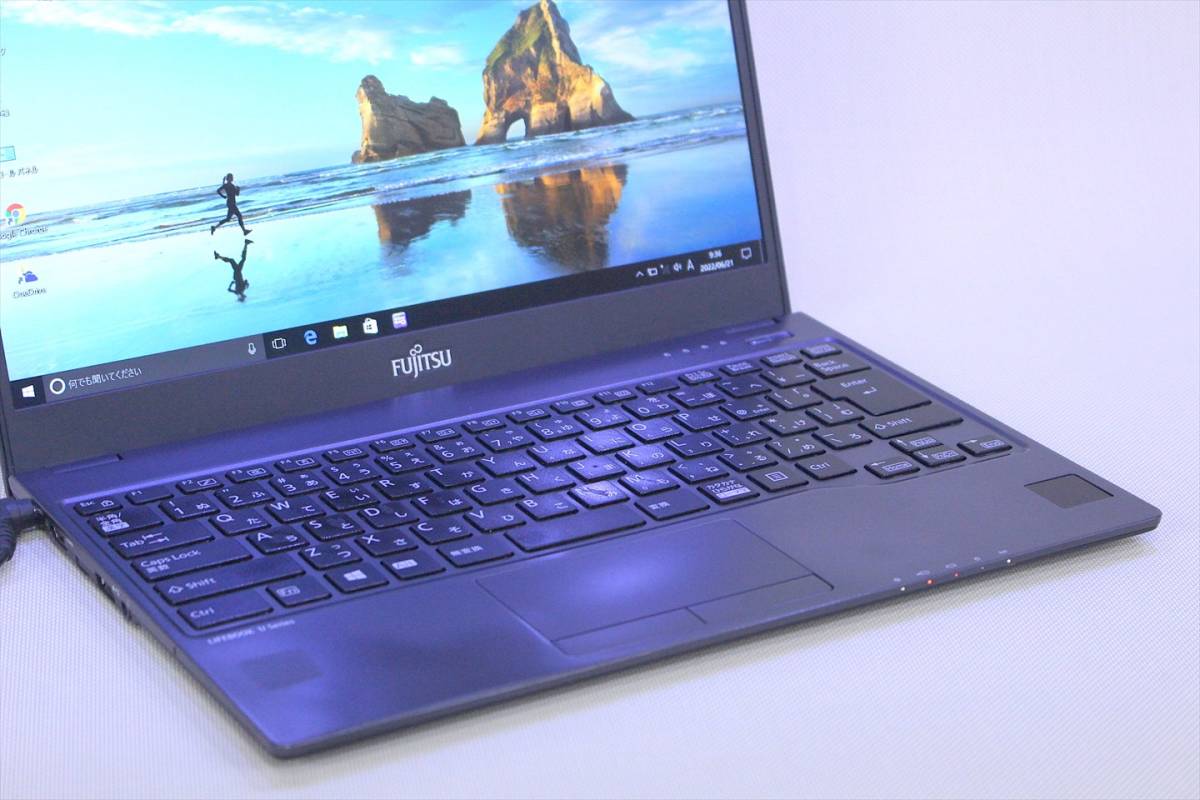 【即配】LTE対応モデル！国内最軽量級0.799kg！13.3型FHD液晶 LIFEBOOK U937/P i5-7300U 8GB SSD128GB Win10_画像2