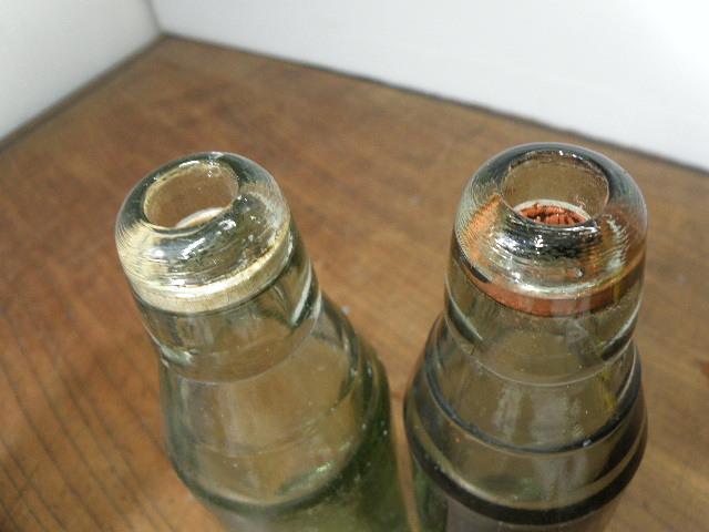 w96 玉が下まで落ちる 初期型 ラムネ瓶 2本 まとめて / 昭和レトロ 戦前 戦後 ガラス瓶 ボトル 駄菓子屋 古い 昔_画像8