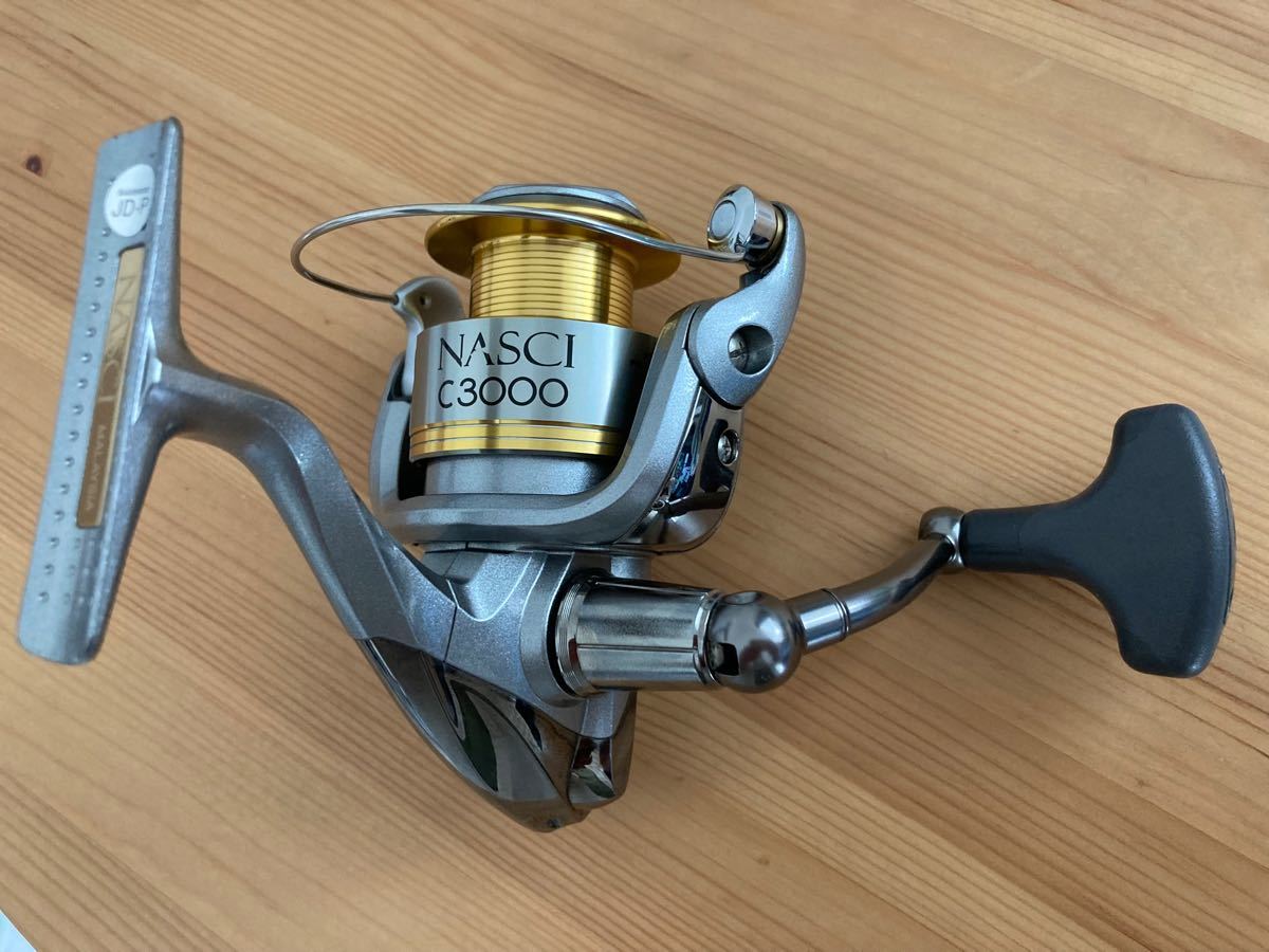 美品 シマノ 10ナスキー3000 スプールは07ナスキー3000 SHIMANO 美品 シマノ 10ナスキー3000 スプールは07ナスキー3000 SHIMANO