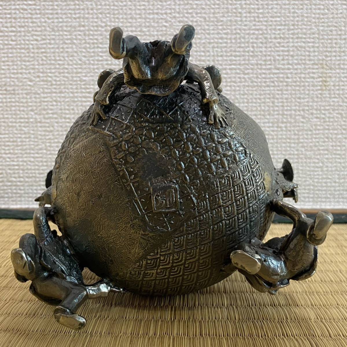 蝋型鋳物原型師 須賀月芳 作 銀製鼠小槌摘霊芝耳唐子三脚宝袋 蝋型鋳物原型師 須賀月芳 作 銀製鼠小槌摘霊芝耳唐子三脚宝袋