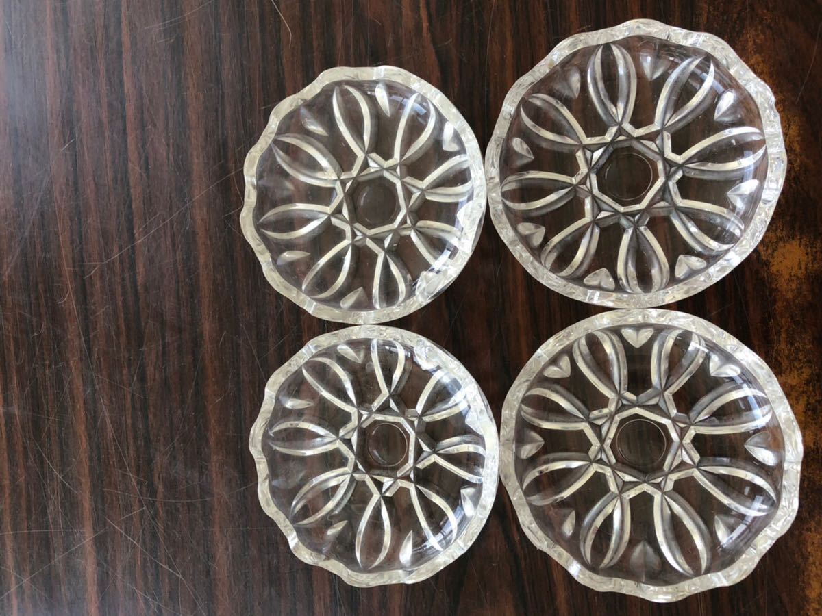 G611 送料無料 小皿 セット4枚 小鉢 食器 和食器 ガラス製 クリスタルグラスの画像1