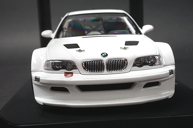 AUTOart オートアート 1/18 BMW M3 GTR プレーンボディ AUTOart オートアート 1/18 BMW M3 GTR プレーンボディ