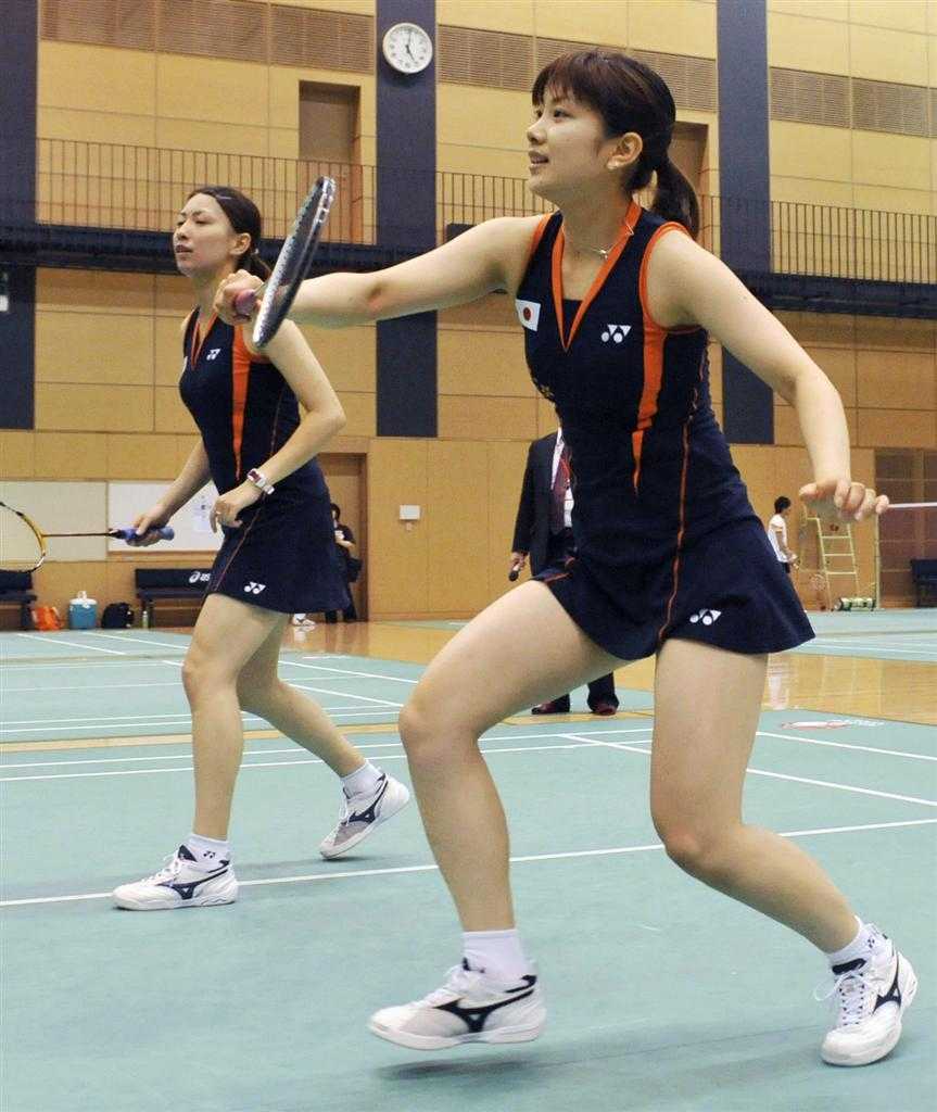 女子バトミントン 潮田玲子 直筆サイン入り実使用ユニフォーム 女子バトミントン 潮田玲子 直筆サイン入り実使用ユニフォーム
