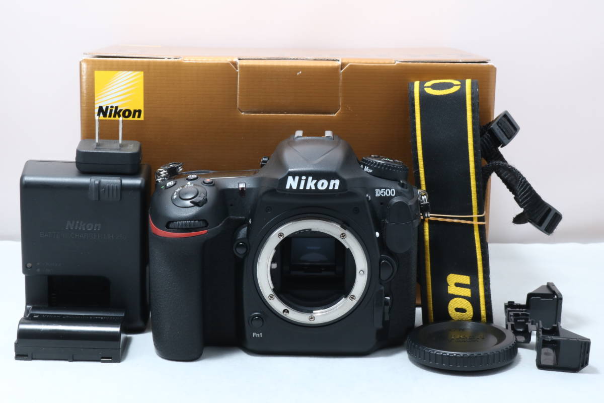 ☆ショット数12236回の極上品☆ Nikon ニコン デジタル一眼レフカメラ