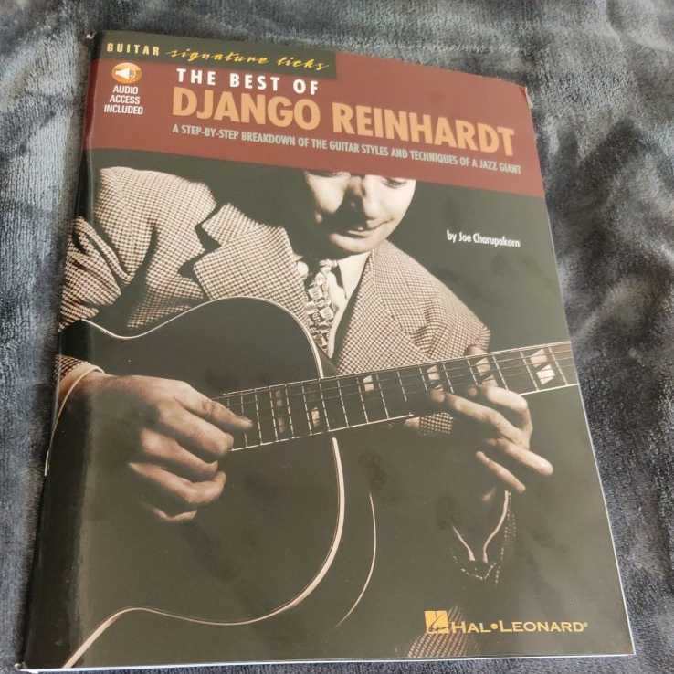 DJANGO REINHARDT ジャンゴ ラインハルト ギター奏法 TAB譜 web音源付 DJANGO REINHARDT SIGNATURE LICKS　輸入楽譜 送料無料 かんたん決済_画像1