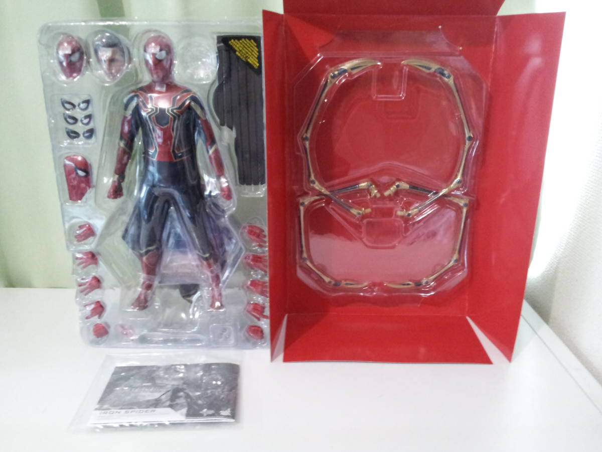 【中古品】【ムービー・マスターピース】アイアン・スパイダー　トイサピエンス限定版フード・ネッククッション未開封品付き　欠品なし_画像2