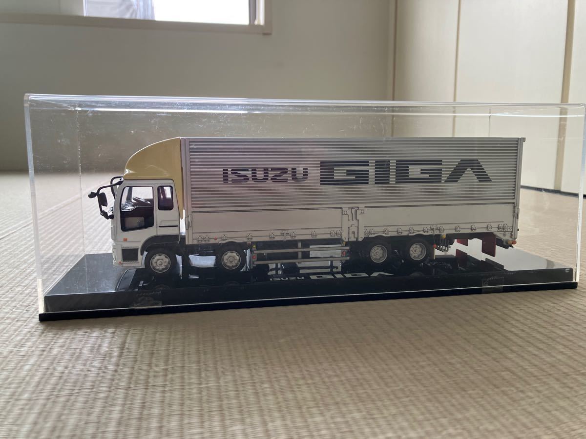 いすゞ ギガ 10t 大型トラック 非売品