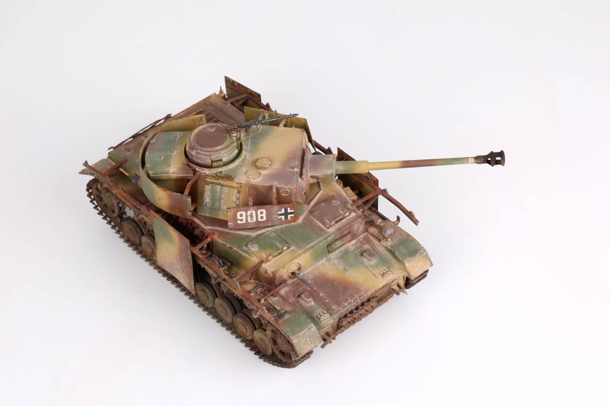 [塗装済完成品]1/35 ドイツ軍　 IV号戦車G型_画像3