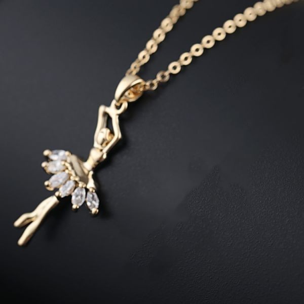 【新着】【ユニックなデザイン】★ダイヤモンドネックレス★《合計2ct》▲Gold Plated▲_画像2