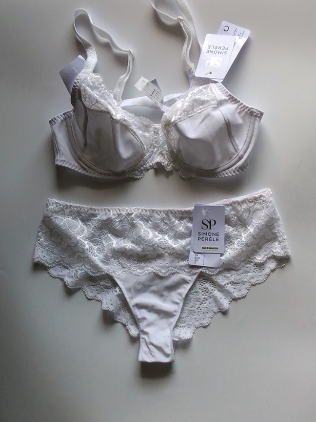 70C+S Simone Perele シモーヌ ペレール セット 白｜PayPayフリマ