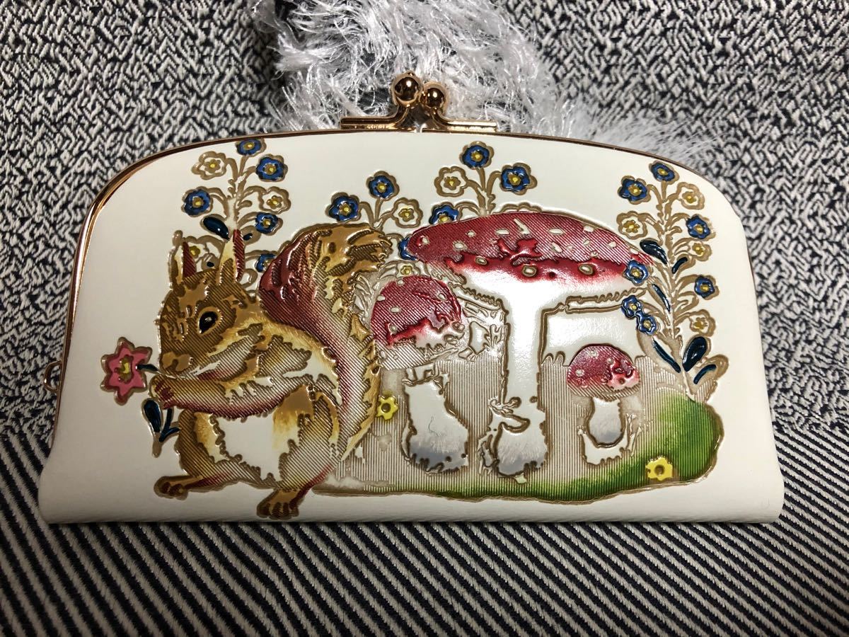 ナタリーレテ 水金の文庫革 がま口財布 キノコとリス|Yahoo ナタリーレテ 水金の文庫革 がま口財布 キノコとリス|Yahoo