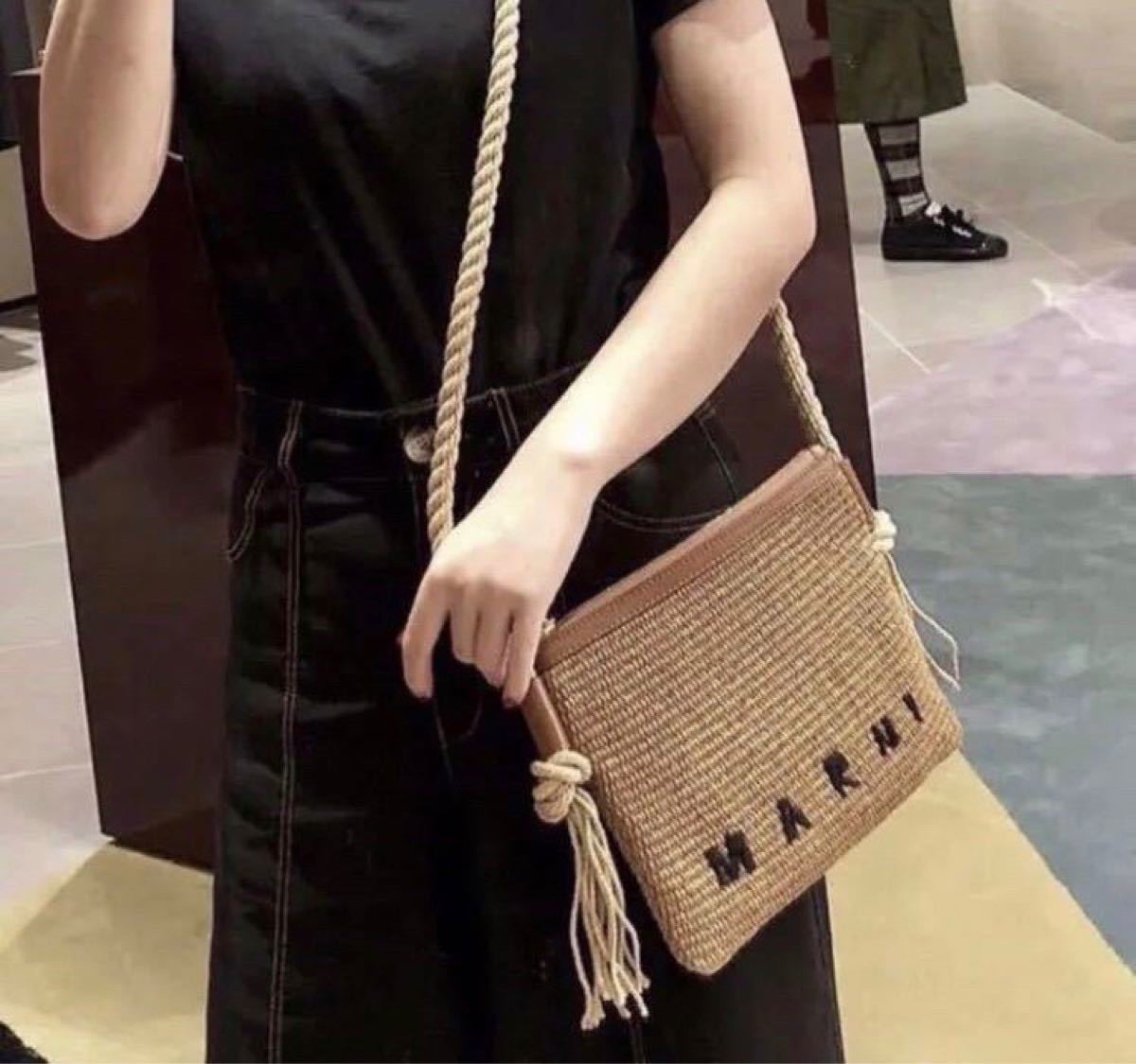 100%新品新品】 マルニ MARNI カゴバッグ ショルダーバッグ フリンジ