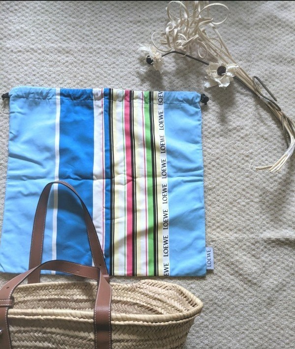 LOEWE 巾着バッグ美品 | contifarma.pe