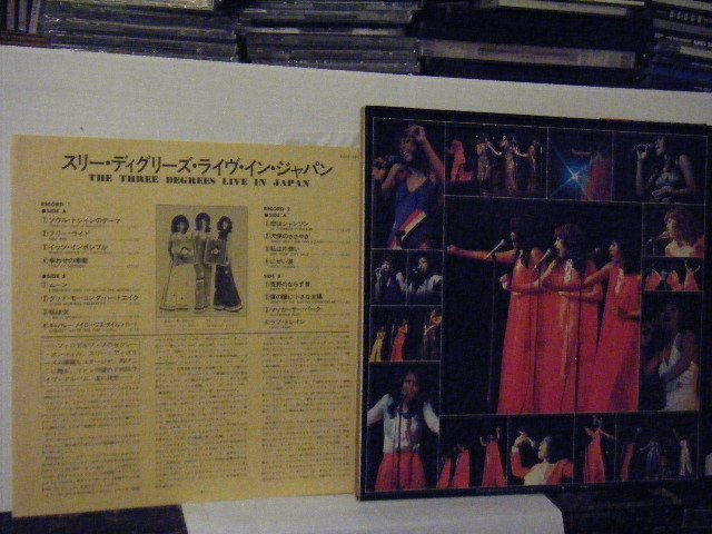 ▲ダブルジャケ2LP THREE DEGREES スリー・ディグリーズ / LIVE IN JAPAN ライヴ・イン・ジャパン 帯付 CBSソニー ECPZ-23/24-PH◇r40618_画像2