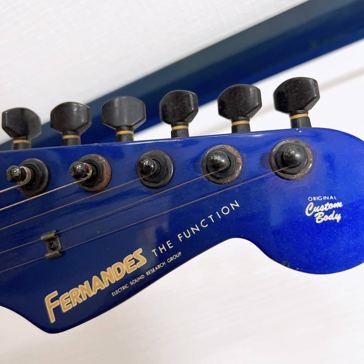 FERNANDES フェルナンデス THE FUNCTION エレキギター ORIGINAL Custom Body 青系 動作未確認_画像10