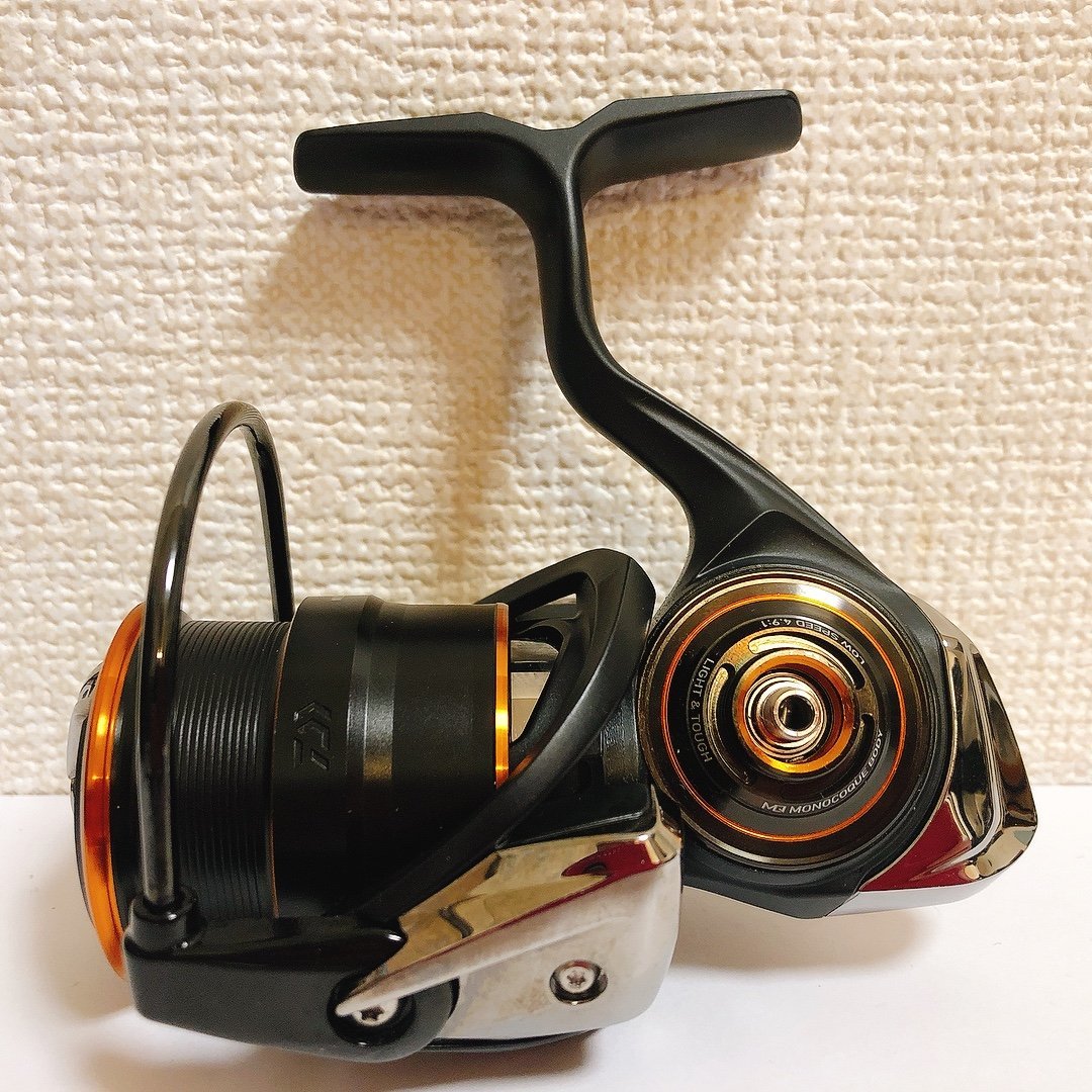 ■　美品　DAIWA　21　PRESSO　ダイワ　21　プレッソ　LT　2000SS-P　SLP　WORKS　リール　箱/説　有　★_画像2