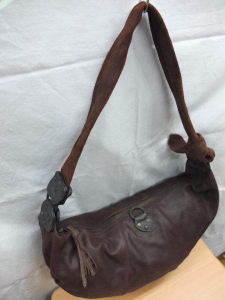  free shipping! shoulder bag cow leather damage oil leather dark brown 1 And A* unused cheap!