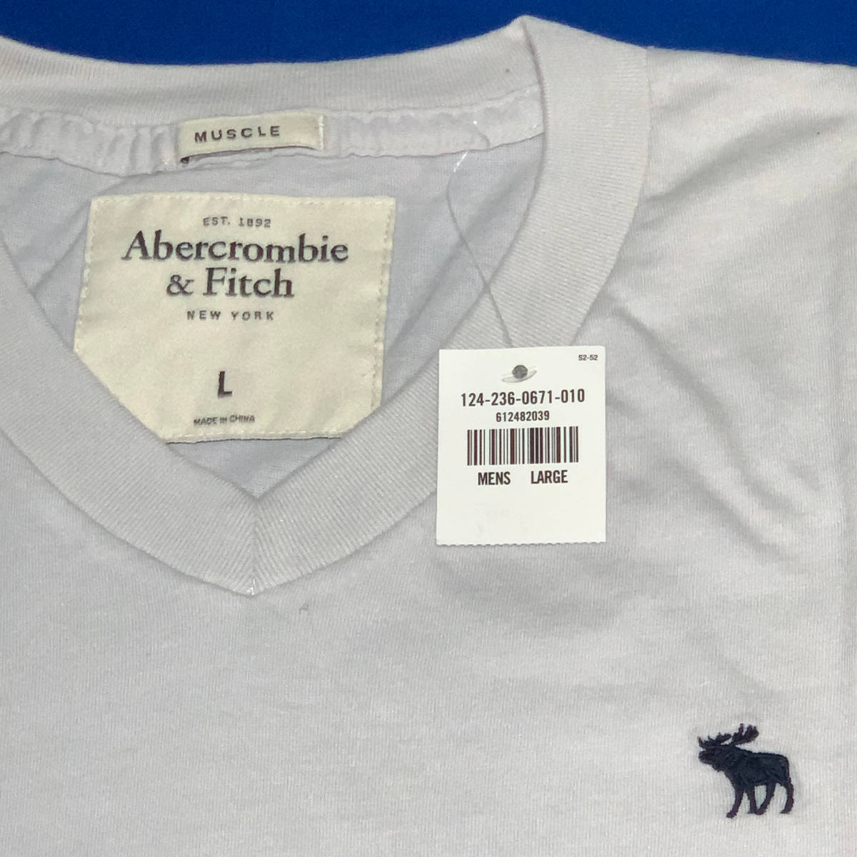 アバクロンビー&フィッチ アバクロ A&F 半袖Tシャツ カットソー MUSCLE ワンポイントロゴ ライトグレー Lサイズ(USサイズ) 新品