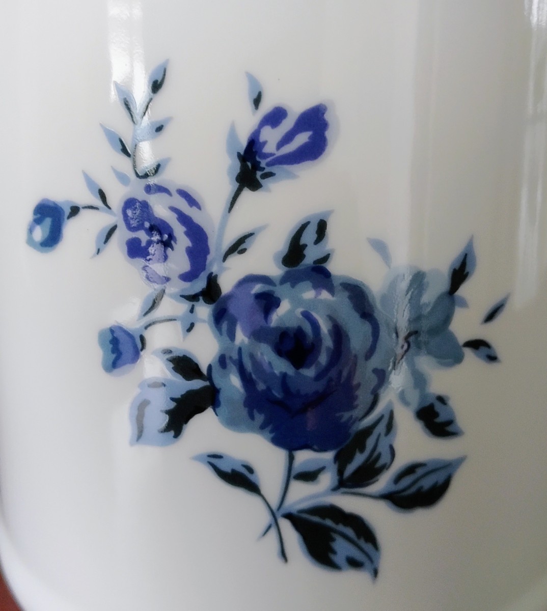 ブルーローズ    キャニスター    陶器製容器    昭和レトロ   青 薔薇   ビンテージ