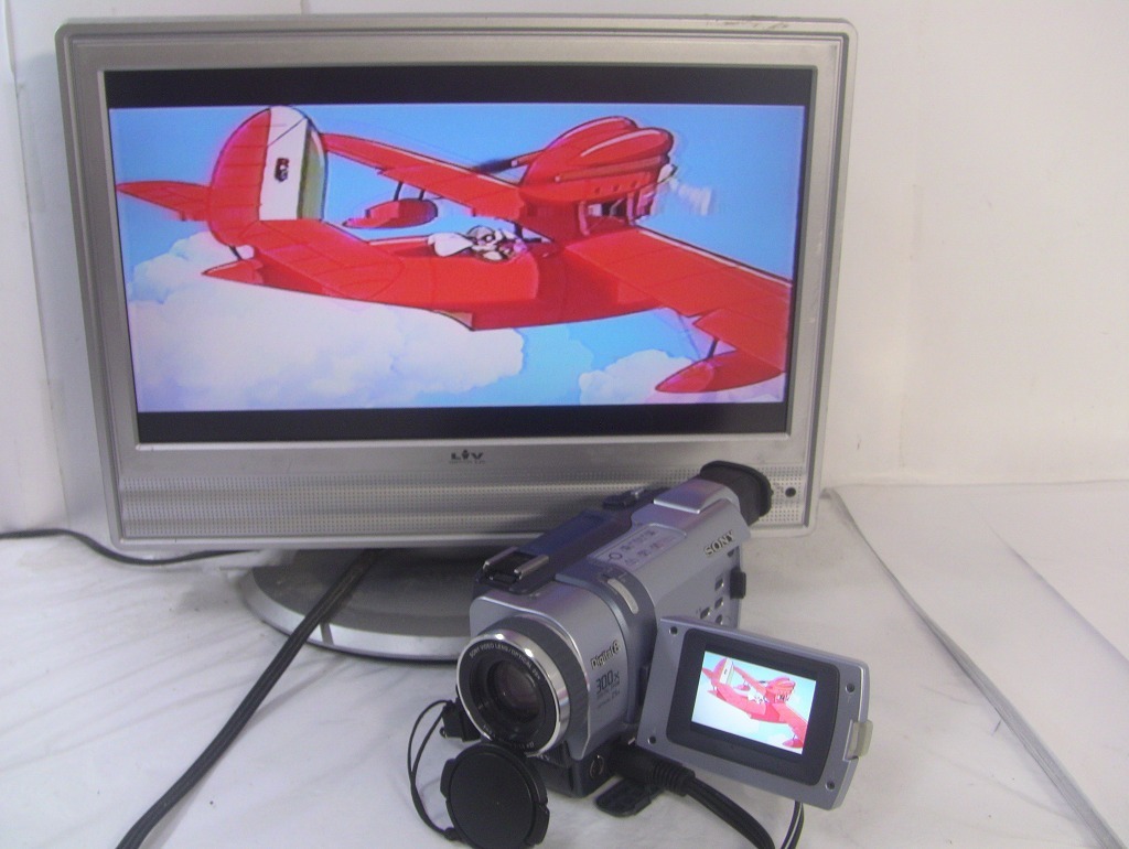 【送料無料・動作確認済み】8 8mmテープ再生できます！SONY Digital8ビデオカメラ DCR-TRV240 ☆ダビングにご使用ください！☆/0740の画像4
