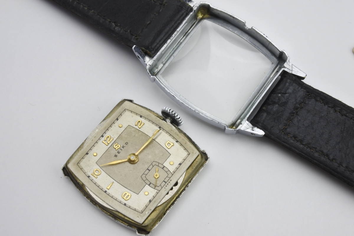 希少 １９４０年代当時物 精工舎SEIKO（SEIKOSHA）新10A型 バナナムーブメント スモセコ 角形手巻紳士腕時計 お洒落アンティーク品