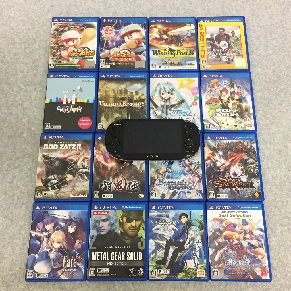 ☆32GBメモリーカード付き！PlayStation Vita クリスタル・ブラック