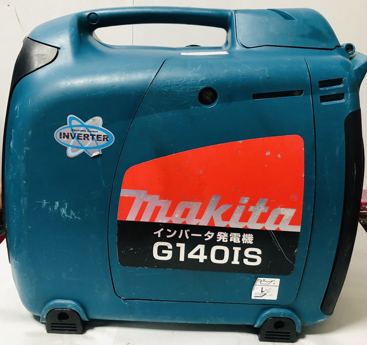 ☆稼働品☆Makitaマキタインバータ発電機☆ G140IS ガソリン非常時