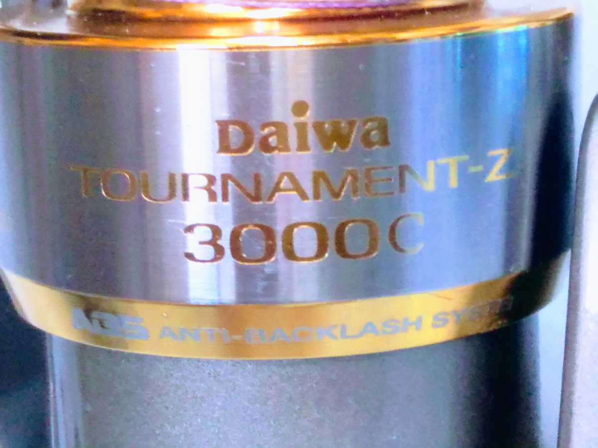 お買得 良品!!ダイワ トーナメントZ3000C使用回数少な目の正常