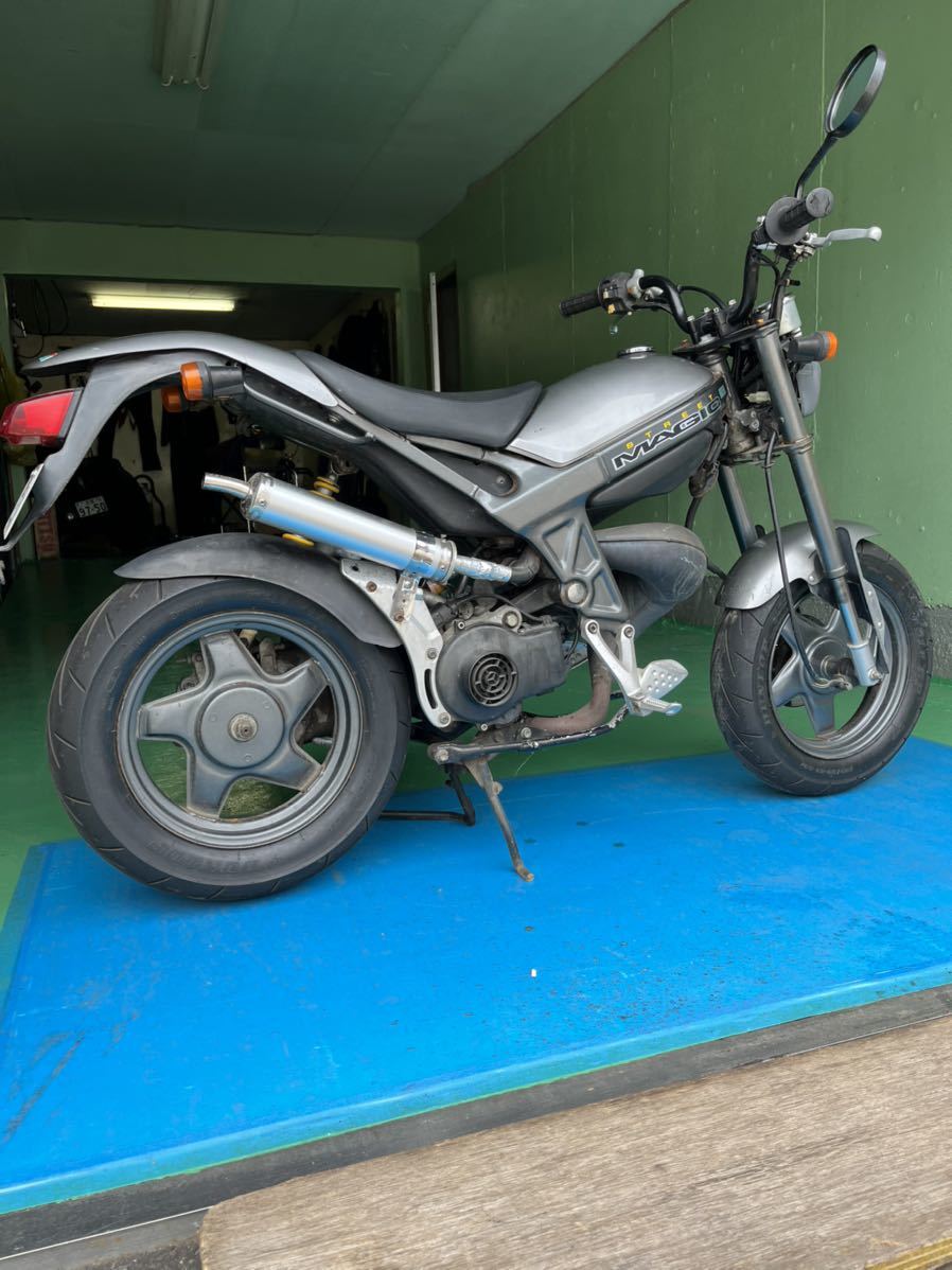 スズキ ストリートマジック 50 原付 50CC ツースト レストアベース
