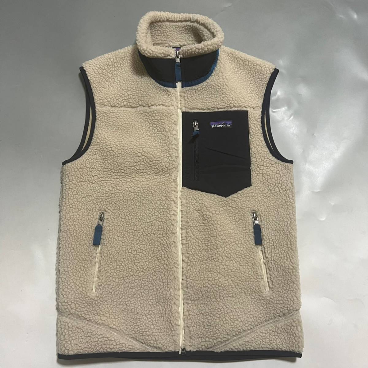 豪奢な RETRO patagonia 18aw X XS ナチュラル ベスト レトロX