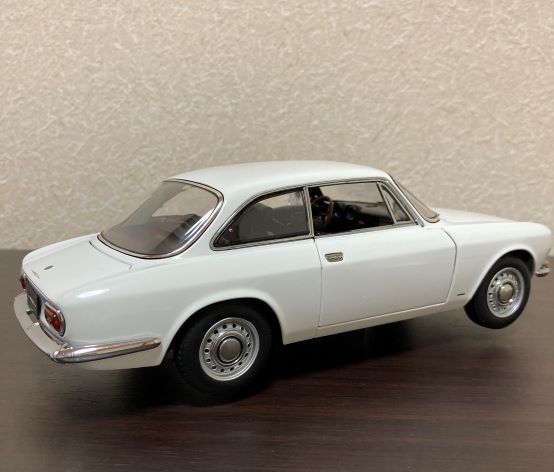 ミニカー　1/18　AUTOart　オートアート　未使用に近い　美品　アルファロメオ　アルファ　1750　　　_画像7