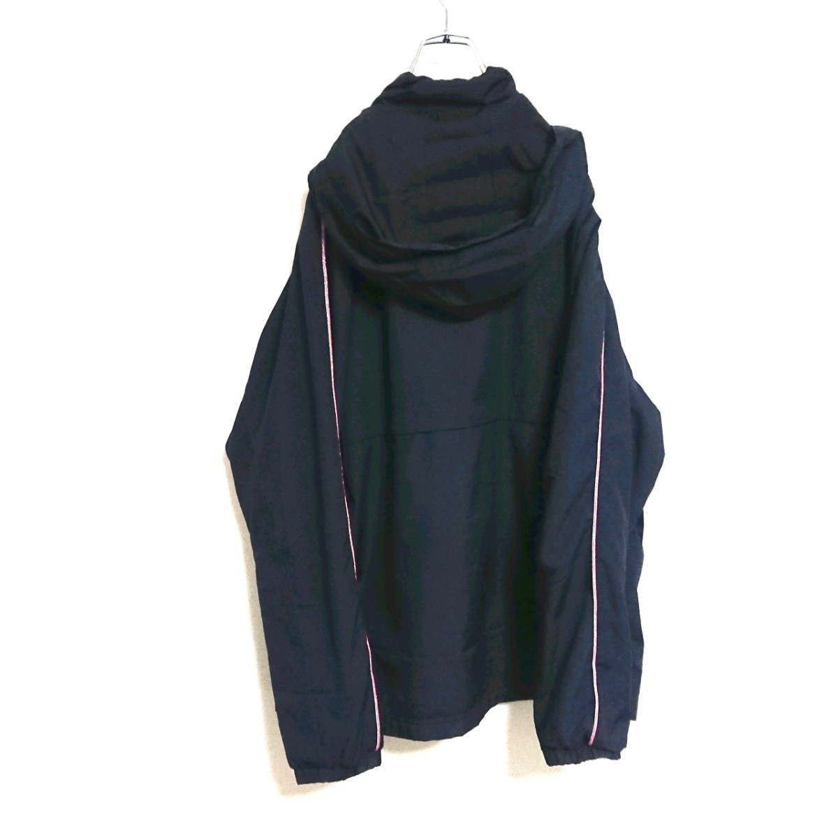 Champion チャンピオン 紺色 ナイロンジャケット フーディー Champion チャンピオン 紺色 ナイロンジャケット フーディー
