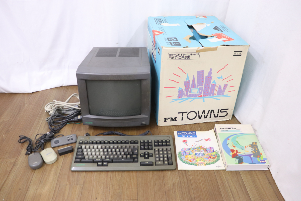 ト葛】 富士通 FUJITSU FM TOWNS カラーCRTディスプレイ-14 FMT-DP531