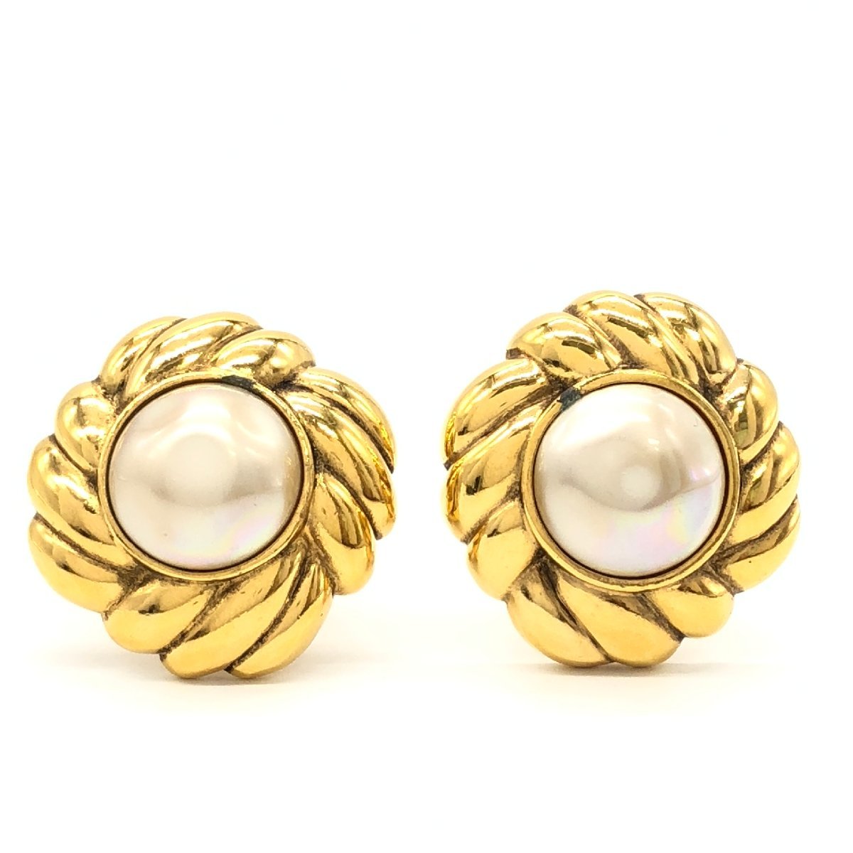 ヤフオク! - CHANEL シャネル フェイクパール イヤリング ゴール...