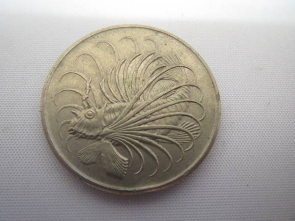 シンガポール　50セント　ライオンフィッシュ コイン 硬貨_画像1