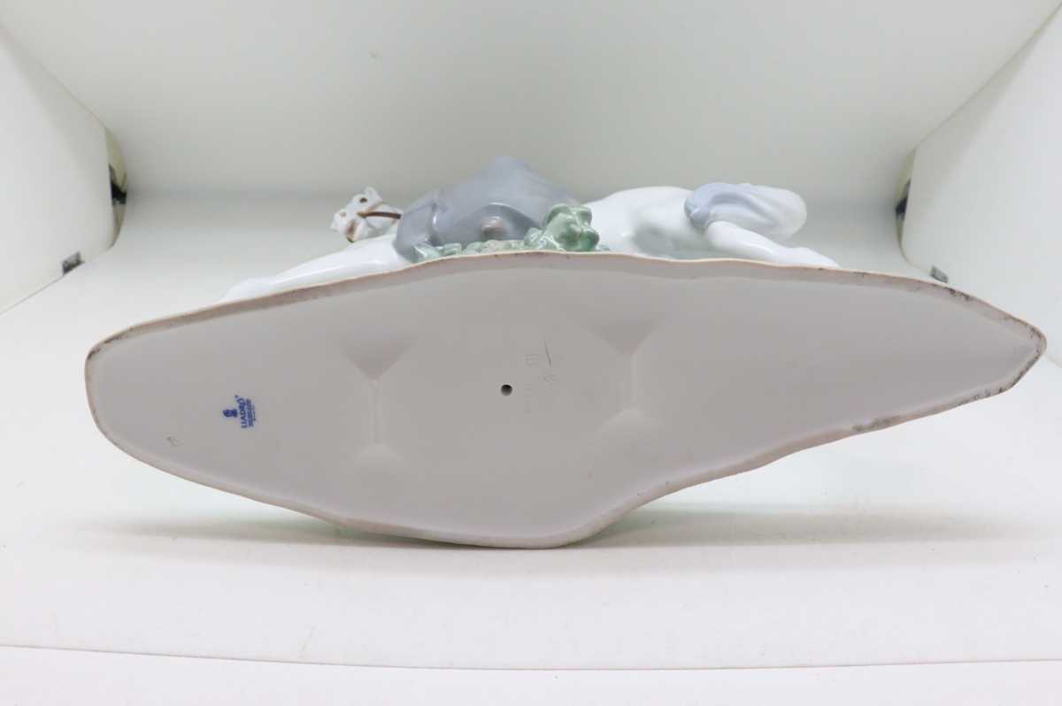 リヤドロ LLADRO 白い馬の少女 陶器人形 フィギュリン 置物 リヤドロ LLADRO 白い馬の少女 陶器人形 フィギュリン 置物