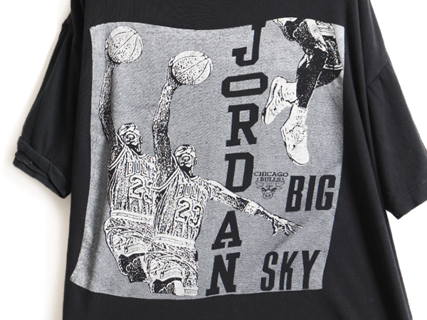 パキ綿 80s ビンテージ ★ NBA シカゴ ブルズ マイケル ジョーダン プリント 半袖 Tシャツ ( メンズ L 程) 古着 バスケ MICHAEL JORDAN 黒_画像3