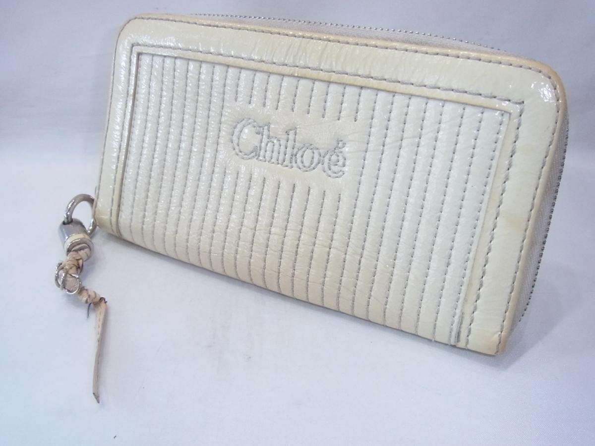 クロエ CHLOE ジッピーラウンド長財布 パテントレザー 白系 焼け有 中古品_画像1