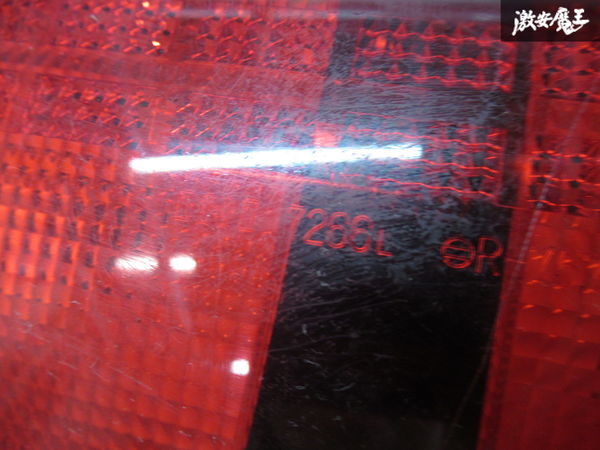 トヨタ 純正 GX81 マークⅡ 前期 ハロゲン テールライト ランプ レンズ 左 左側 助手席側 IKI 7266 割れ無し 即納 棚P-3_画像7